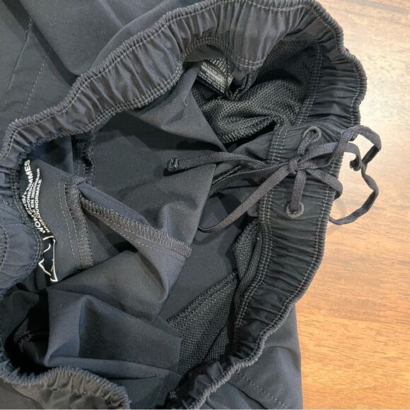 The North Face Women’s Black Athletic Running Shorts Elastic Waist Pockets Sz S - Picture 6 of 8